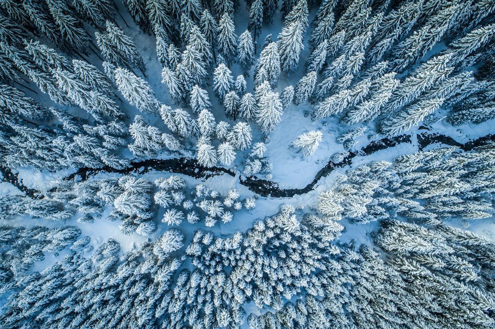 Luftaufnahme vom winterlichen Zauchesee, Winterfotograf, Drohnenaufnahme